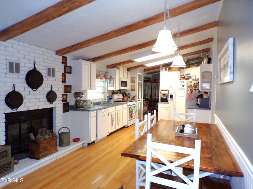 Photo #23: 3500 Glen Echo Drive