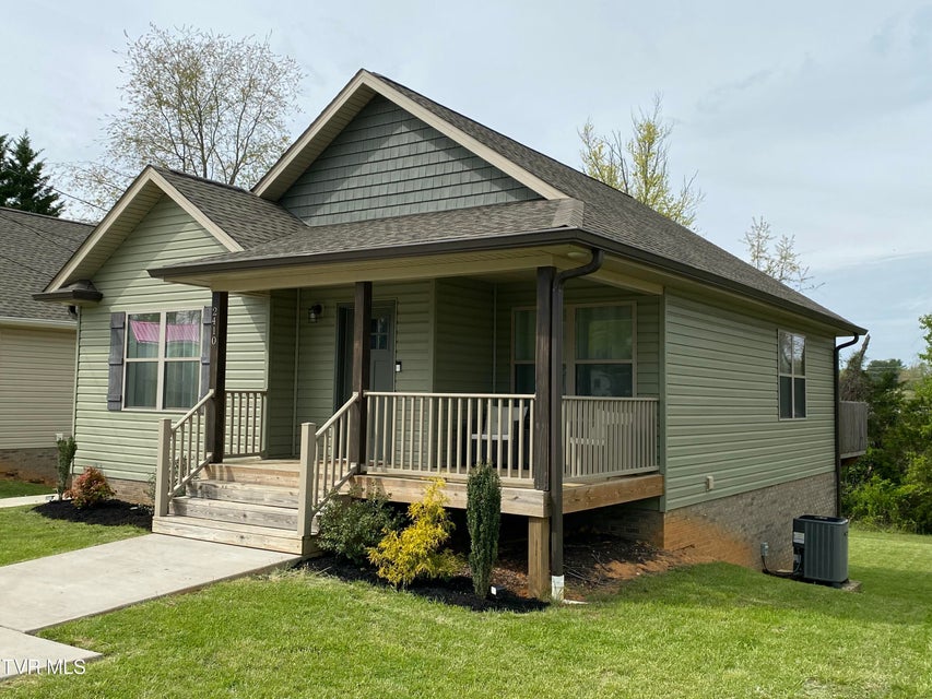 Photo #3: 2410 Textile Street