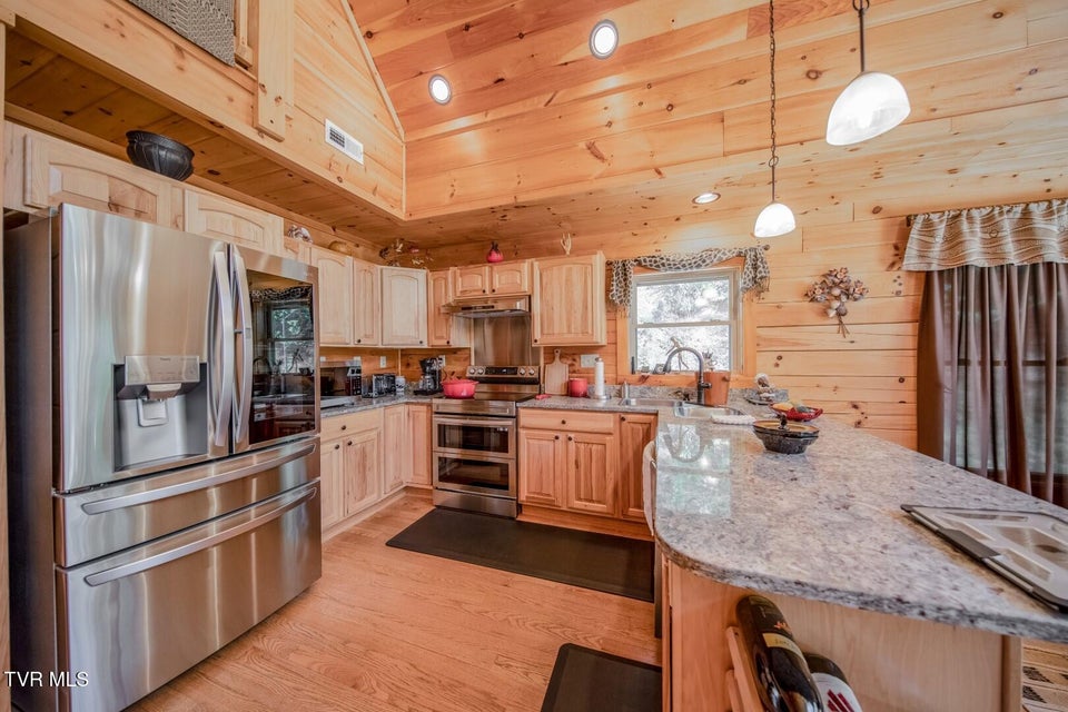 Photo #10: 718 Rocky Flats Rd 