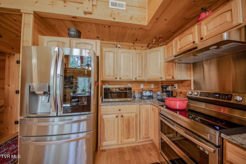 Photo #11: 718 Rocky Flats Rd 