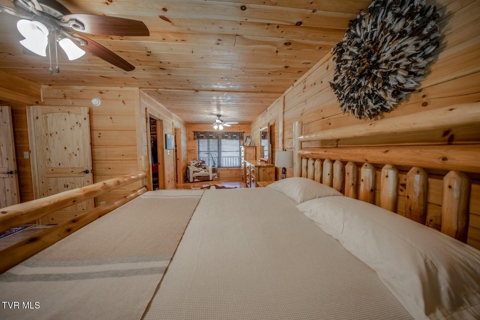 Photo #21: 718 Rocky Flats Rd 