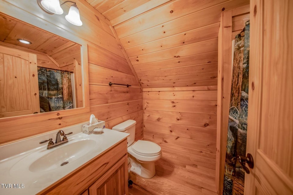 Photo #26: 718 Rocky Flats Rd 