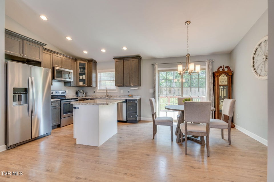 Photo #8: 5017 Aberlea Place
