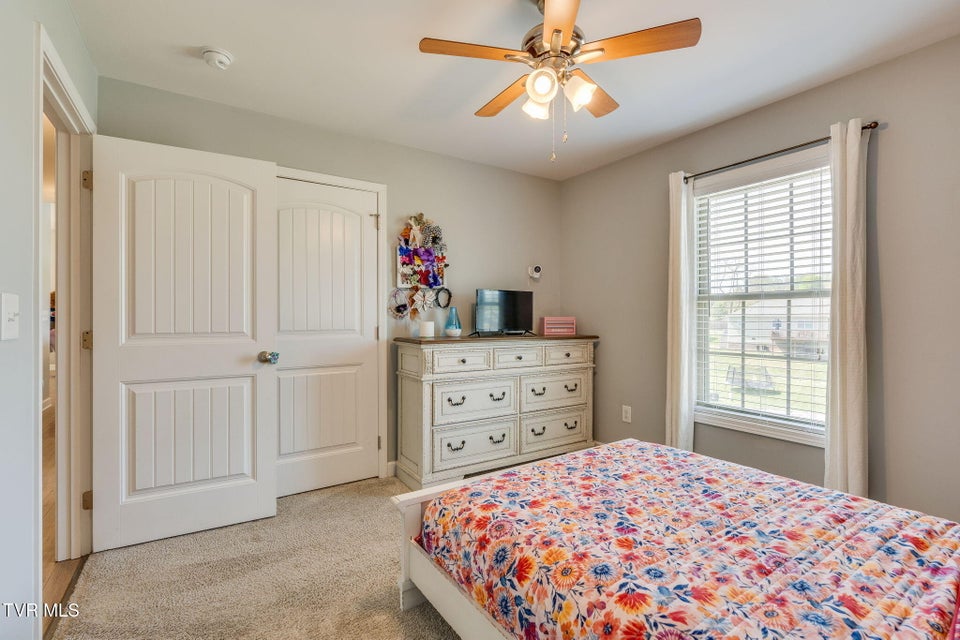 Photo #17: 5017 Aberlea Place