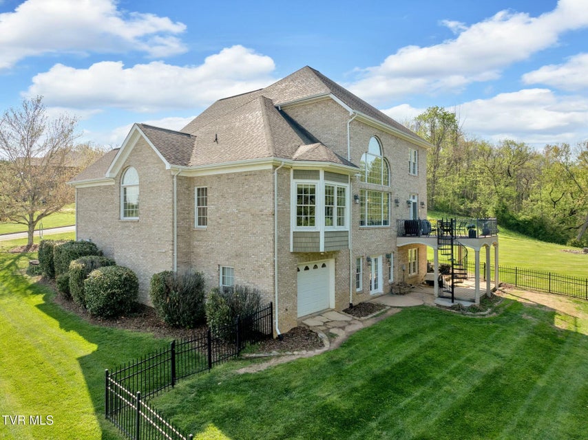 Photo #6: 108 Ridgetop Drive Drive