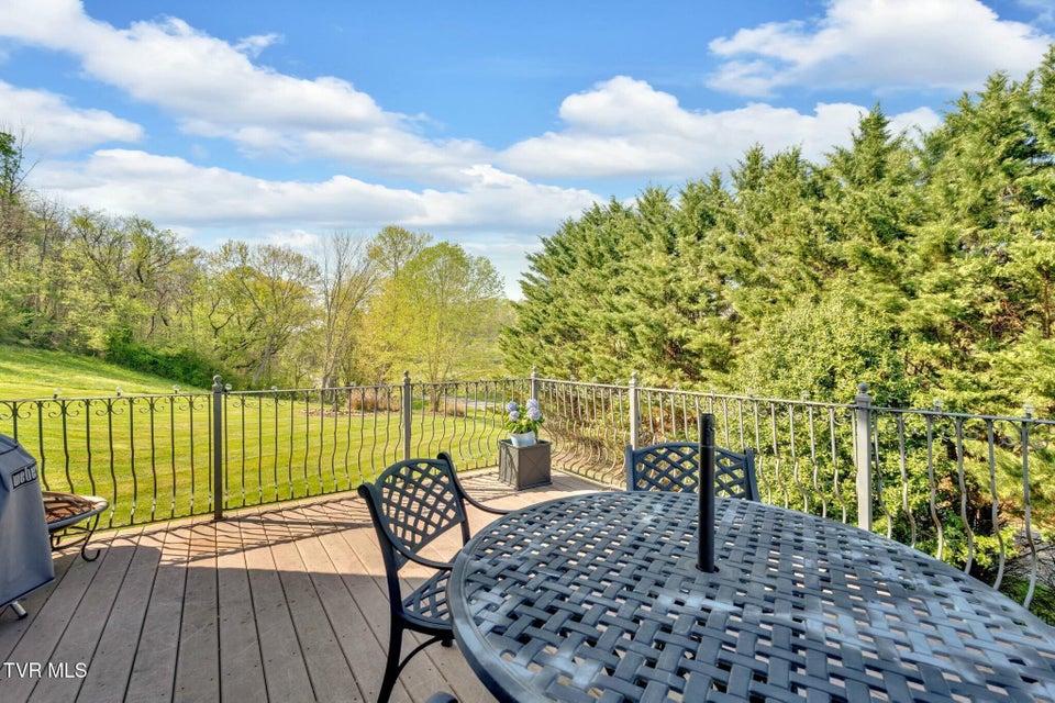 Photo #7: 108 Ridgetop Drive Drive
