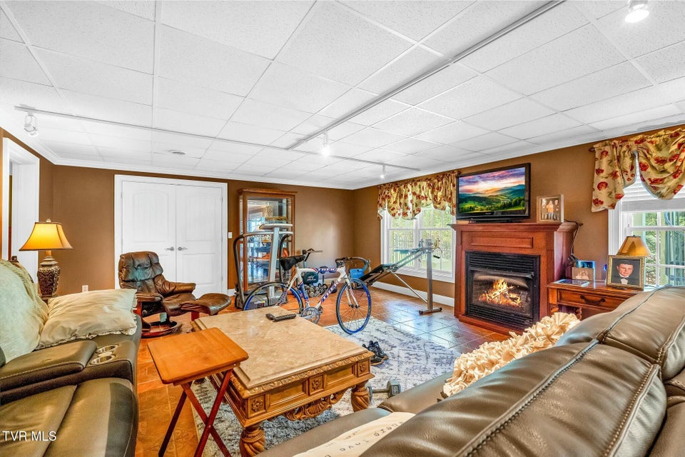 Photo #39: 108 Ridgetop Drive Drive