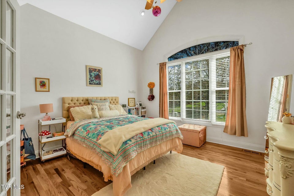 Photo #26: 108 Ridgetop Drive Drive