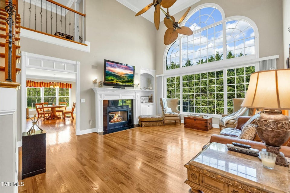 Photo #10: 108 Ridgetop Drive Drive