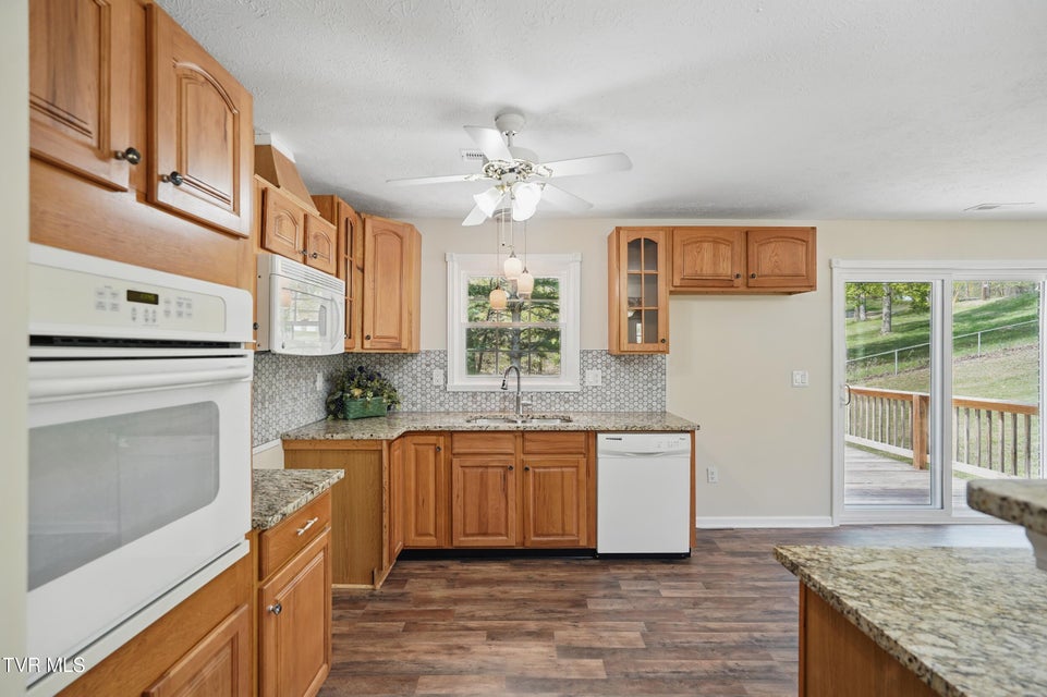 Photo #11: 536 Chadwell Road