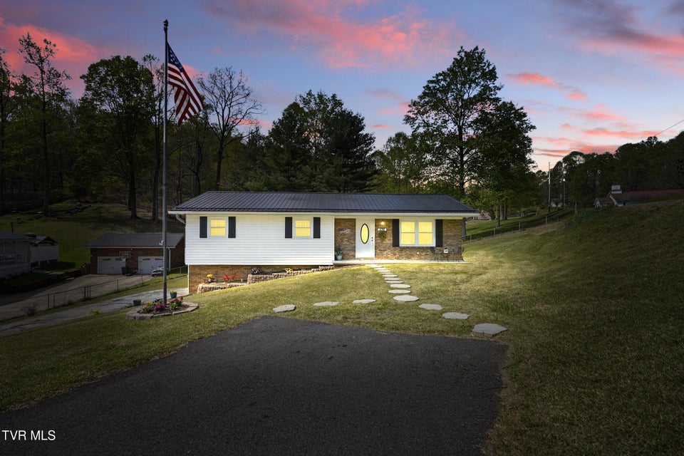 Photo #4: 536 Chadwell Road