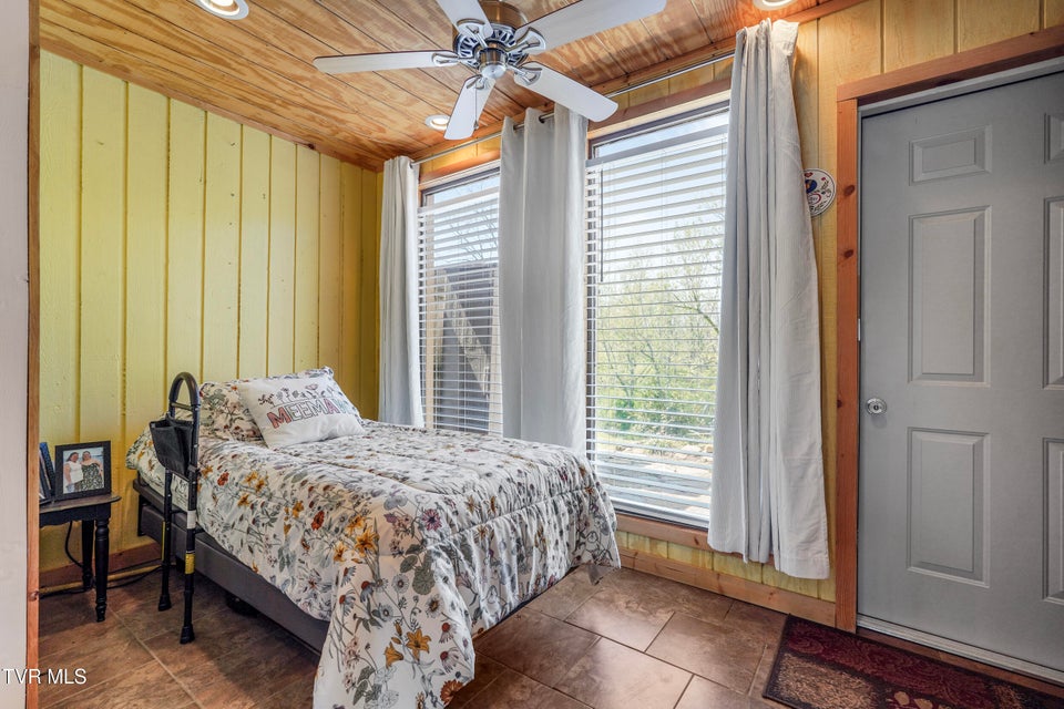Photo #10: 655 Fox Meadow Road