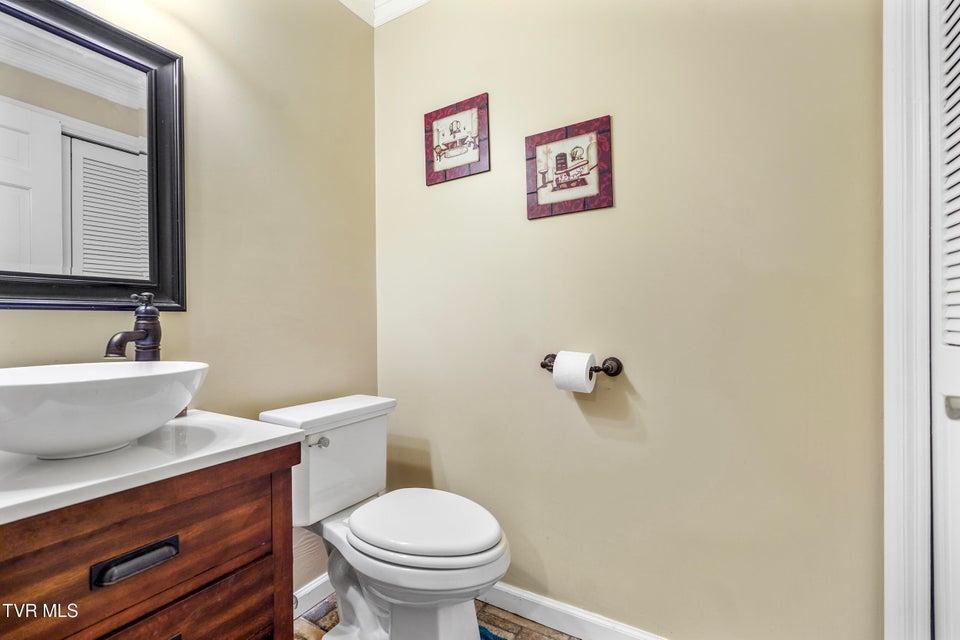 Photo #16: 655 Fox Meadow Road