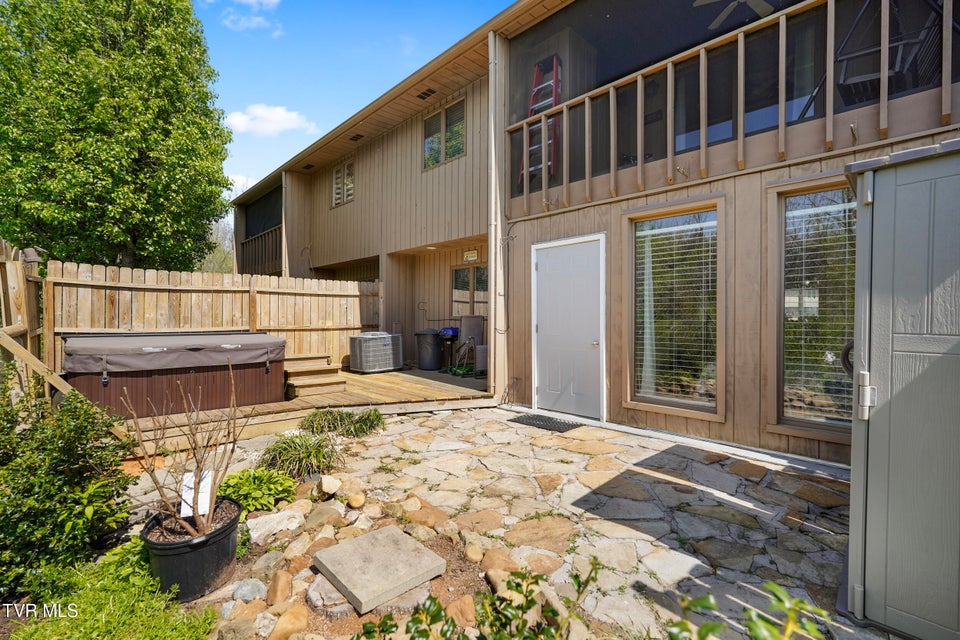 Photo #31: 655 Fox Meadow Road