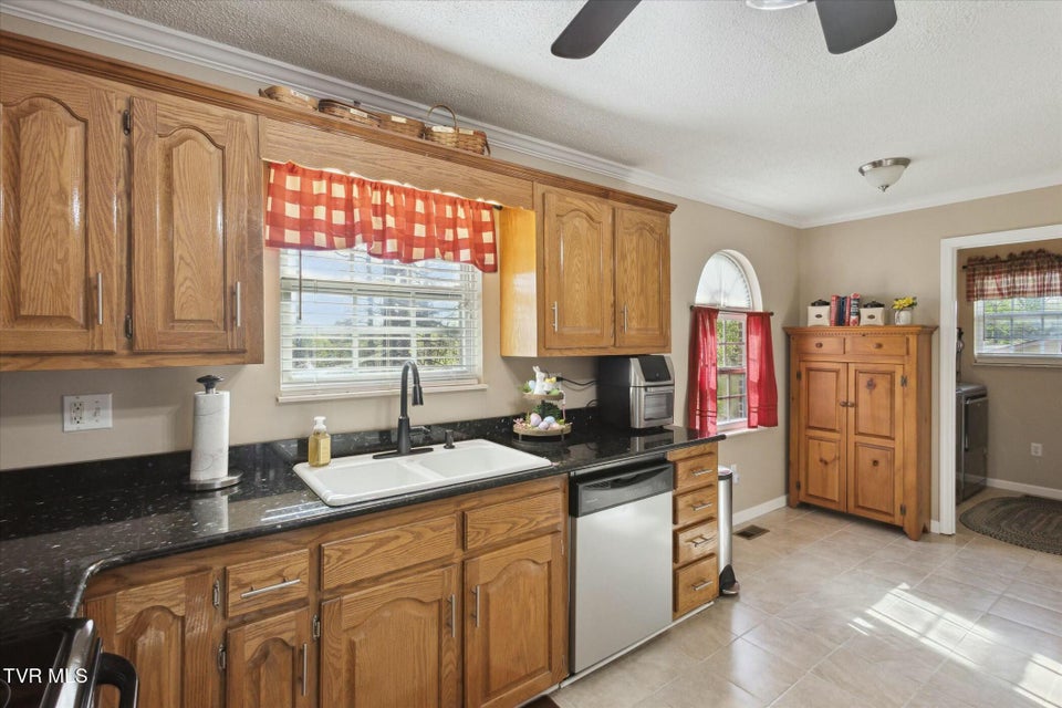 Photo #10: 80 Noellwood Drive