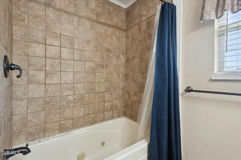 Photo #19: 80 Noellwood Drive