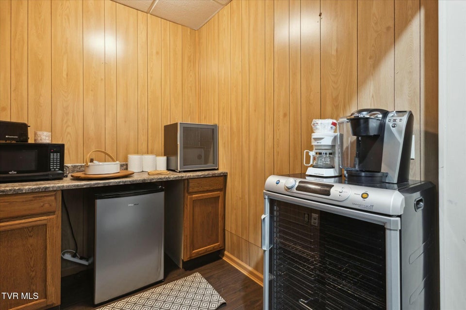 Photo #32: 80 Noellwood Drive