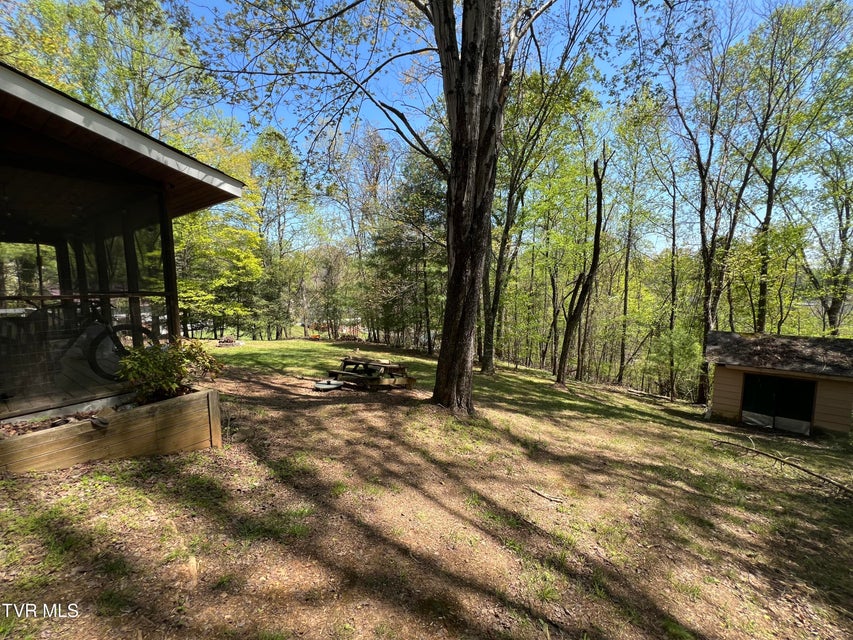 Photo #8: 4004 Lakeland Drive