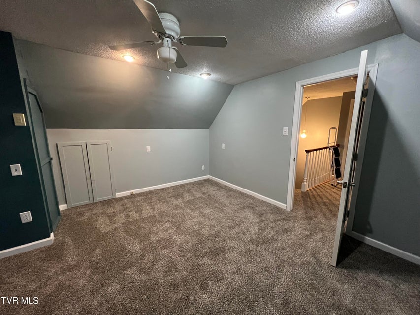 Photo #19: 4004 Lakeland Drive