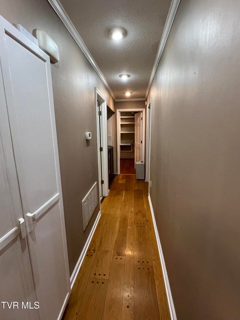 Photo #32: 4004 Lakeland Drive