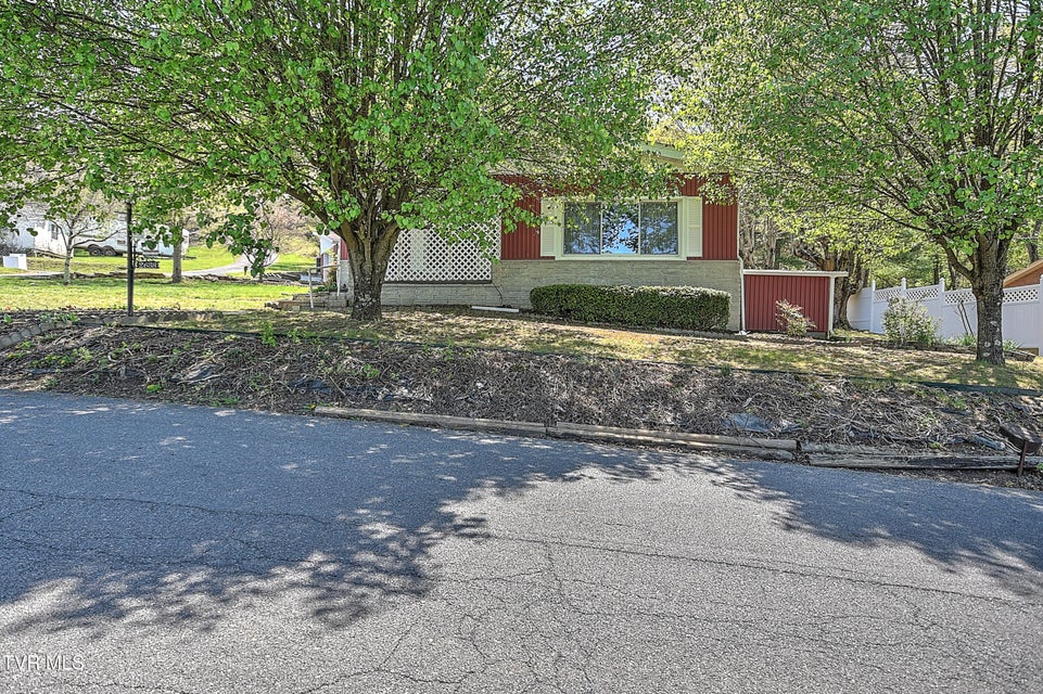 Photo #2: 2638 Anderson Street