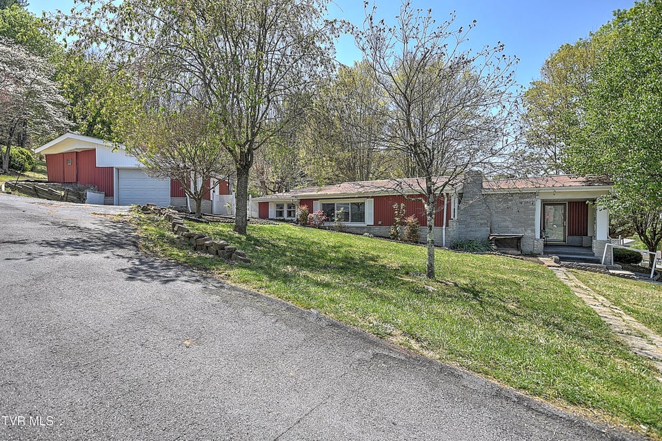 Photo #7: 2638 Anderson Street