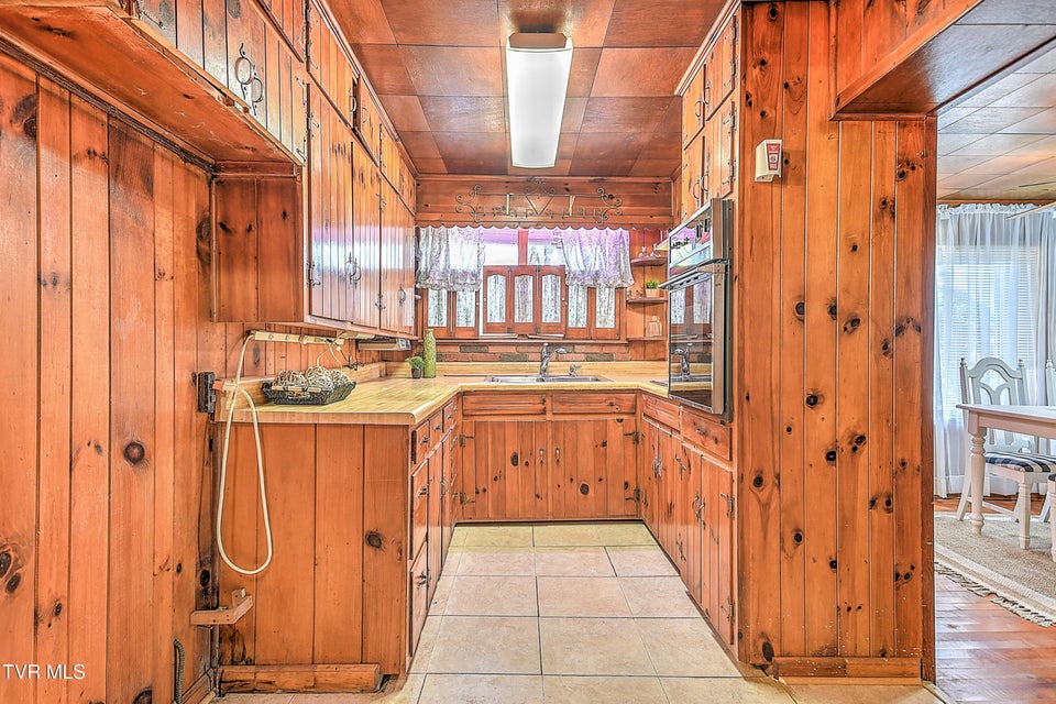 Photo #29: 2638 Anderson Street
