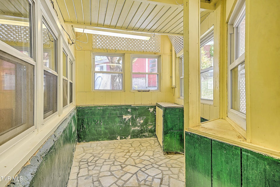 Photo #44: 2638 Anderson Street