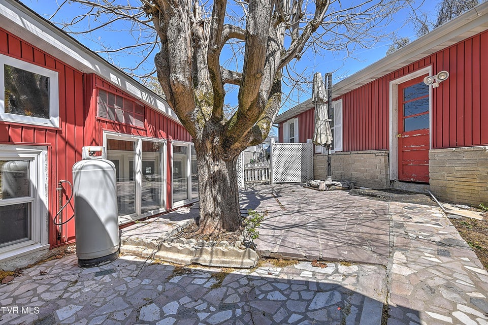 Photo #54: 2638 Anderson Street