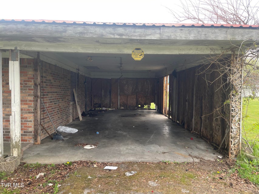 Photo #3: 2911 Dungannon Road