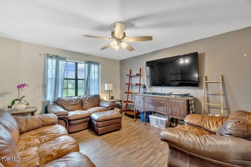 Photo #5: 1258 Dogwood Road