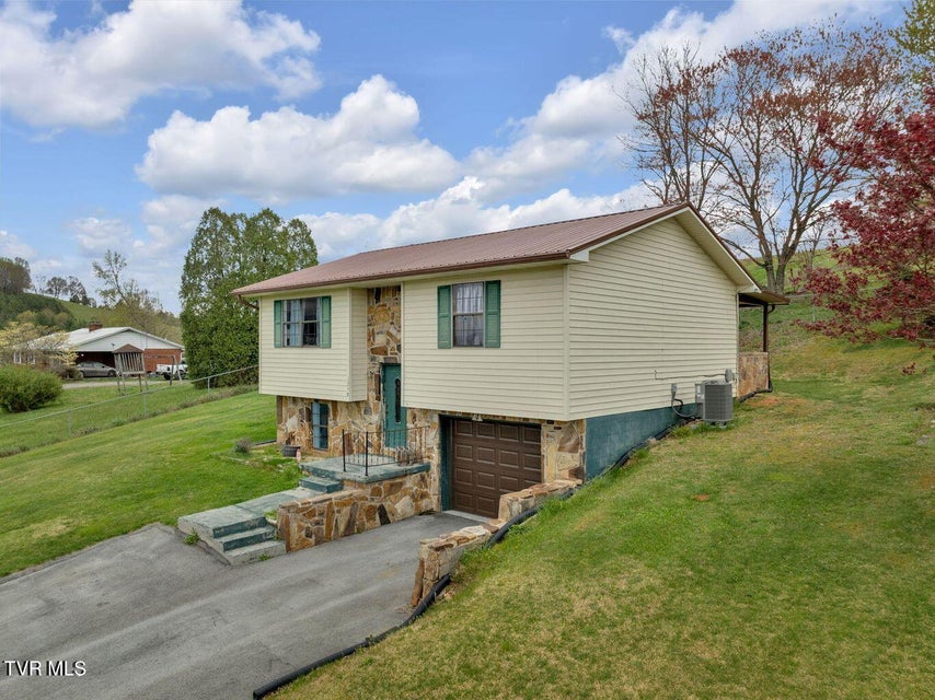 Photo #22: 1258 Dogwood Road