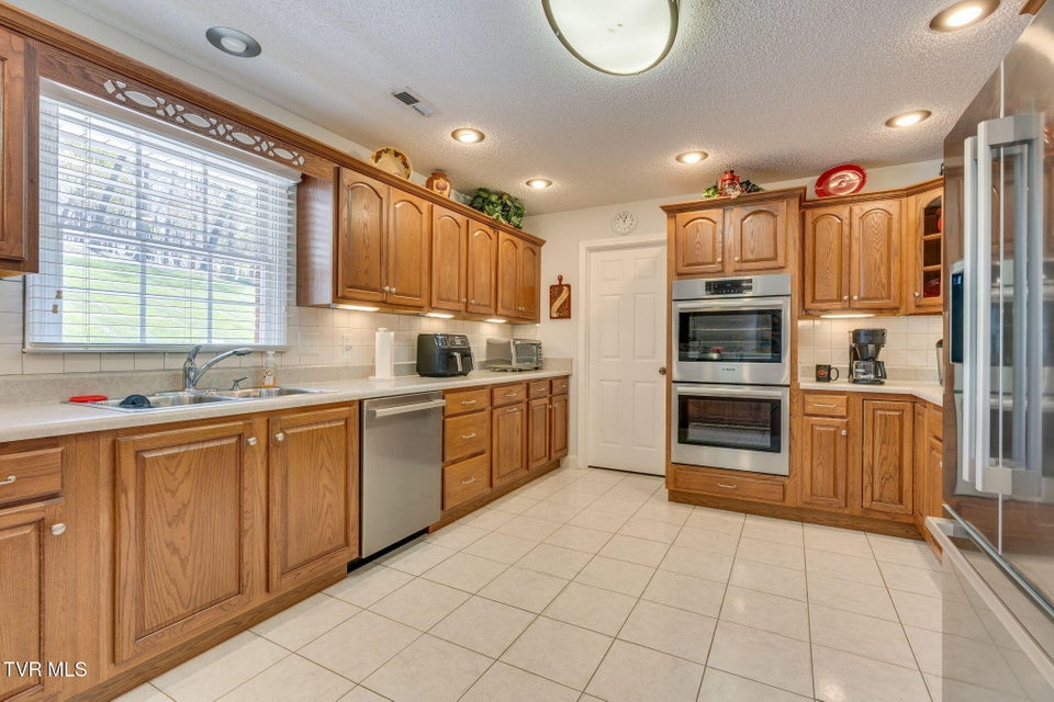 Photo #10: 1286 Derick Pvt Drive