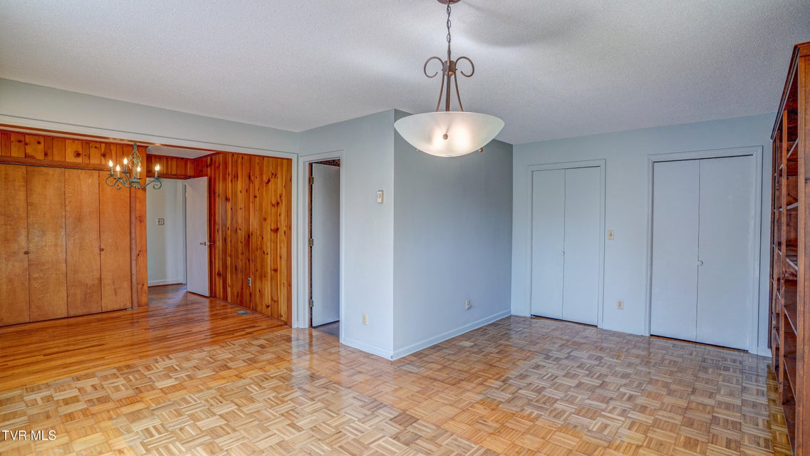 Photo #22: 202 Redwood Road