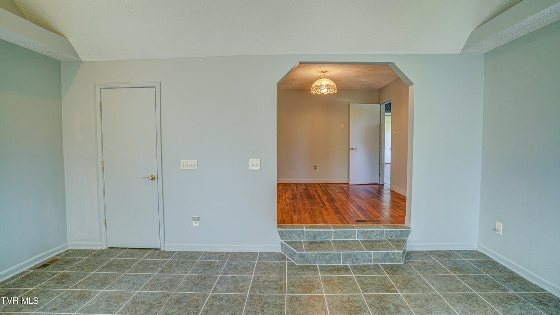 Photo #38: 202 Redwood Road