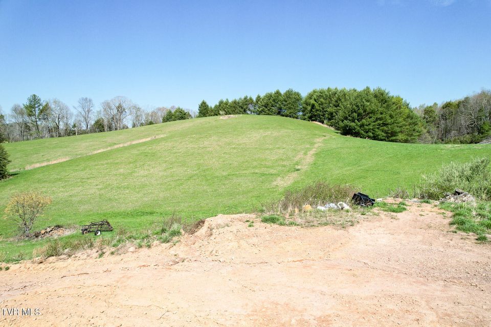 Photo #15: 887 Mill Creek Road