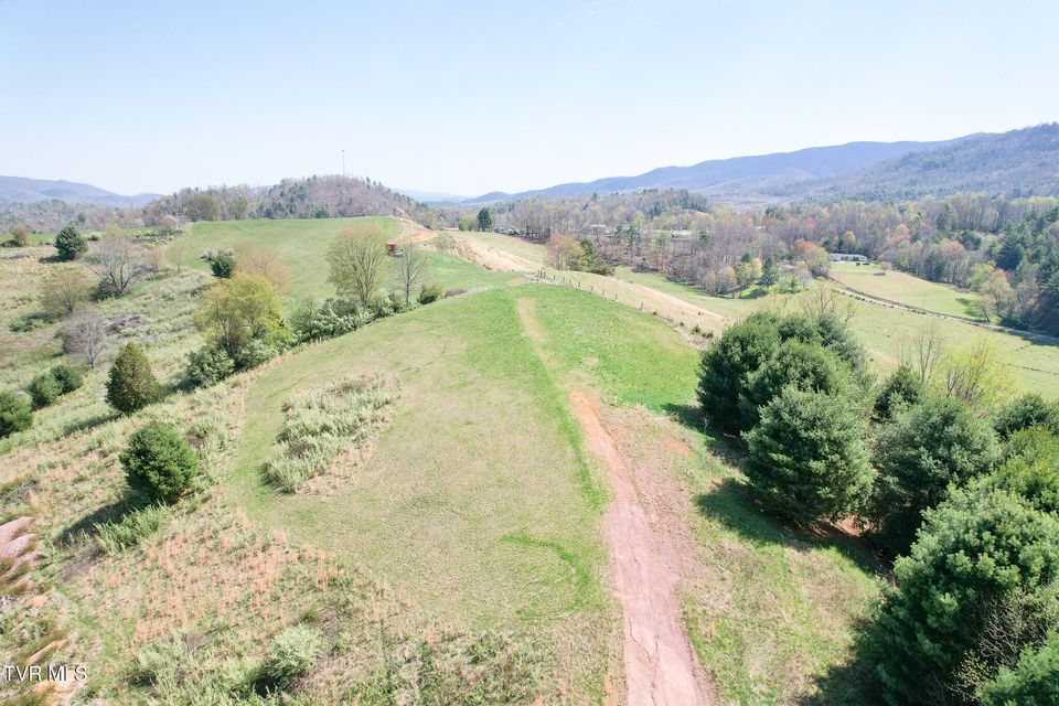 Photo #21: 887 Mill Creek Road