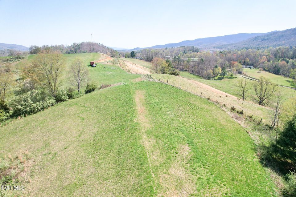 Photo #22: 887 Mill Creek Road