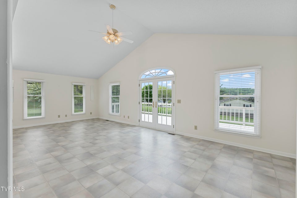 Photo #14: 306 Pinecrest Drive