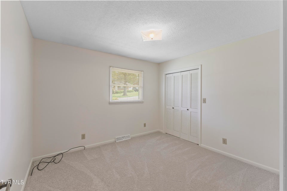 Photo #30: 306 Pinecrest Drive