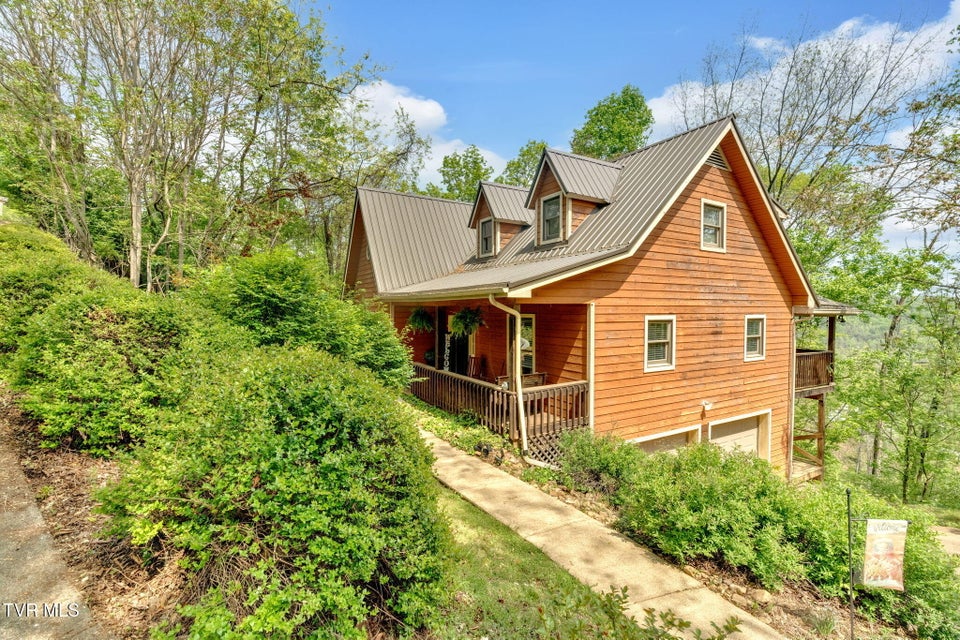 Photo #2: 3943 Bagwell Street