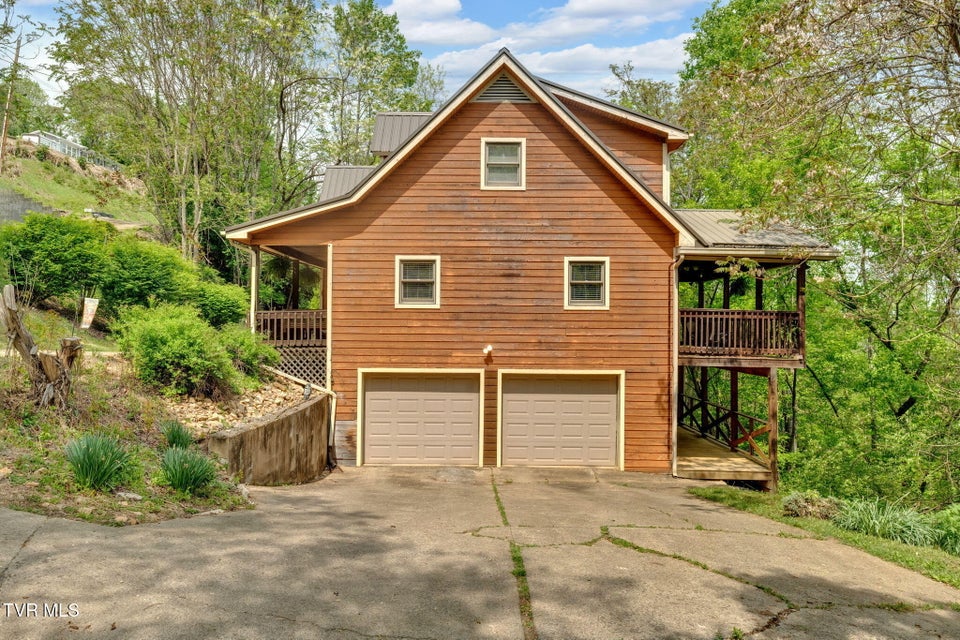 Photo #30: 3943 Bagwell Street