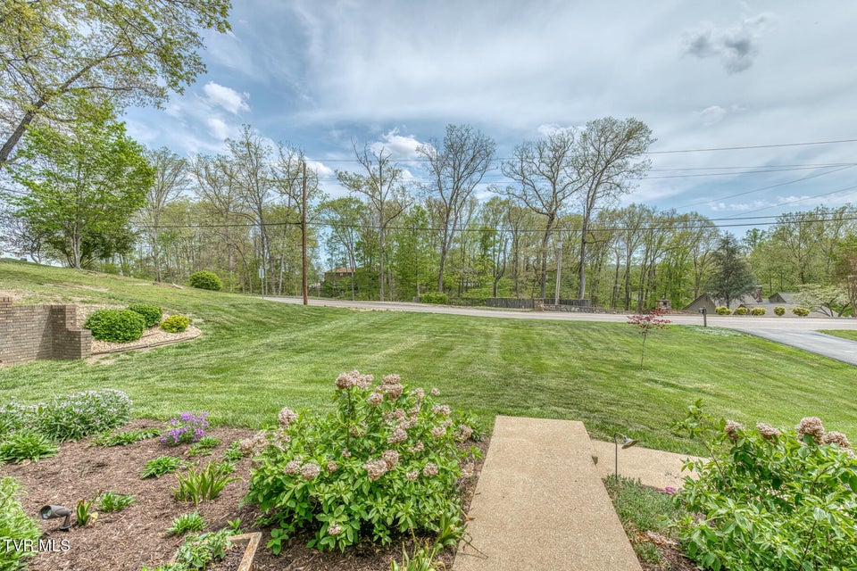 Photo #4: 2532 Essex Drive