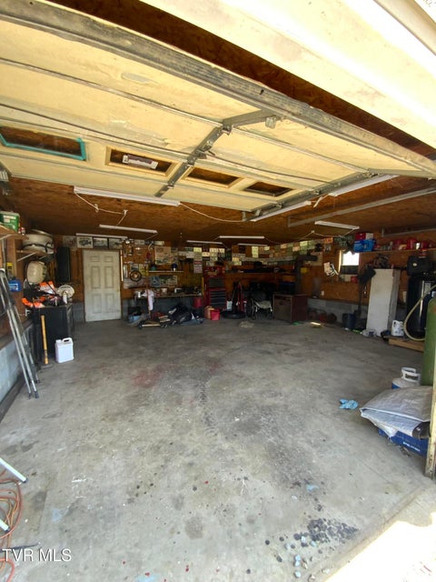 Photo #48: 220 Redwood Lane