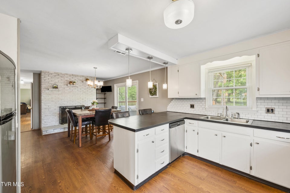 Photo #7: 7357 White Pine Circle