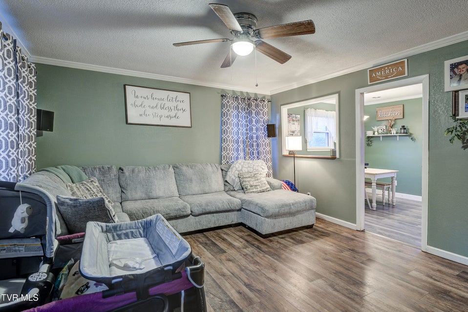Photo #8: 945 Choctaw Drive