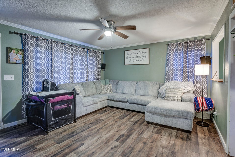 Photo #9: 945 Choctaw Drive