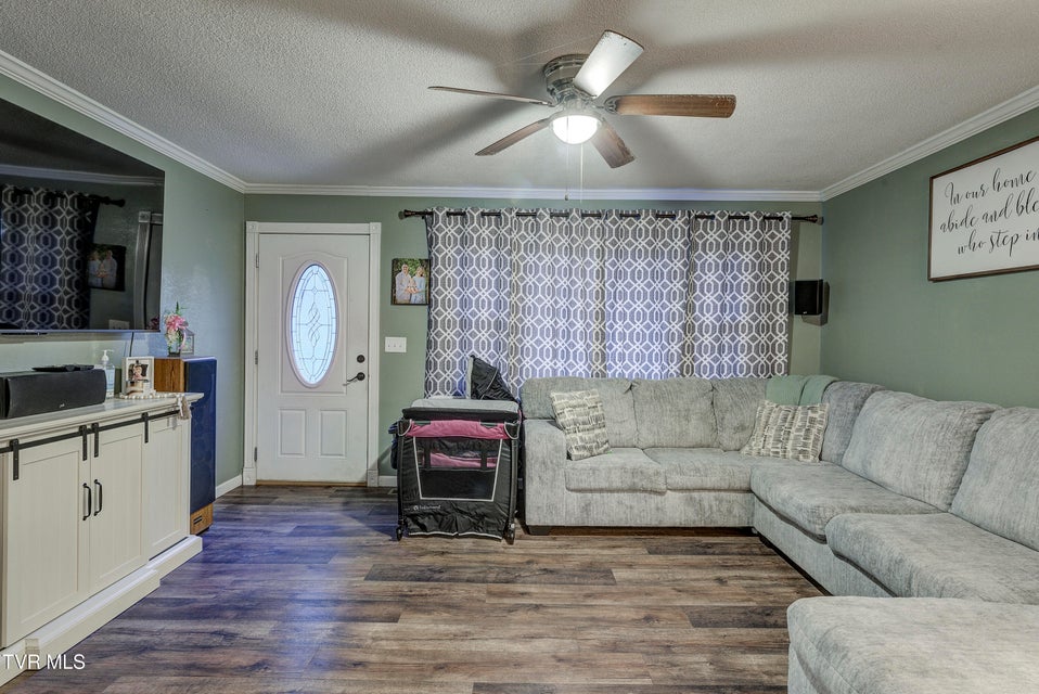 Photo #15: 945 Choctaw Drive