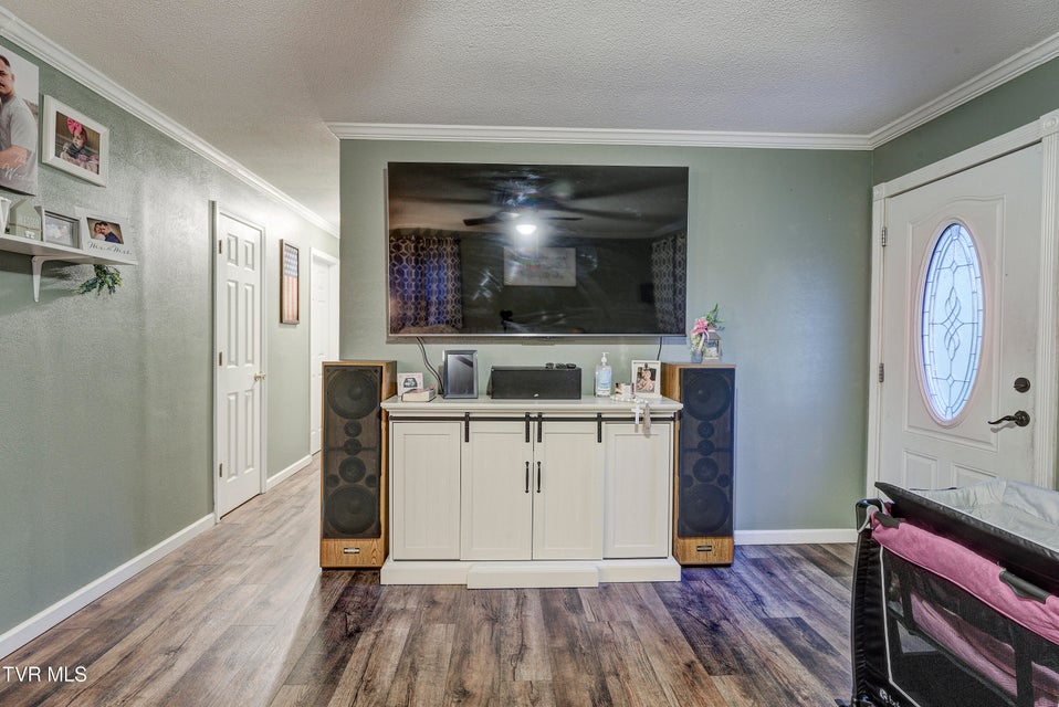 Photo #16: 945 Choctaw Drive