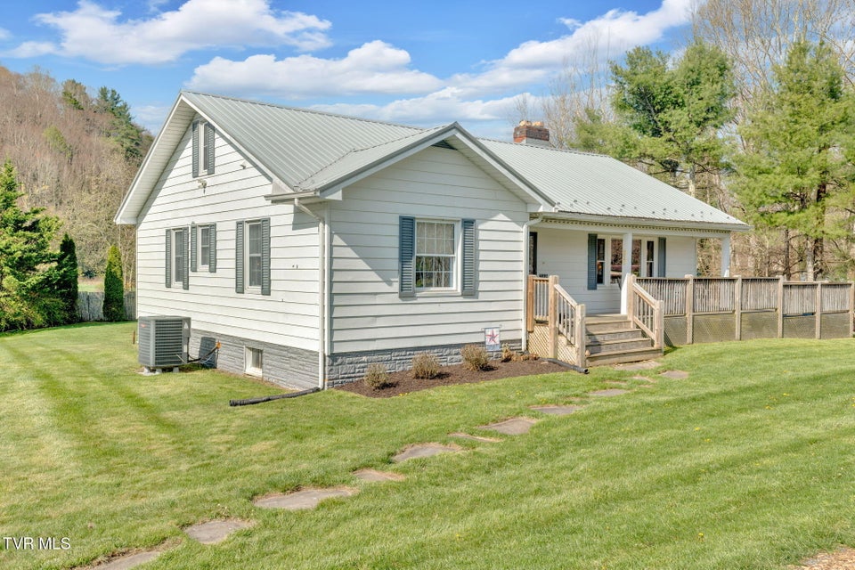 Photo #2: 20414 Azen Road